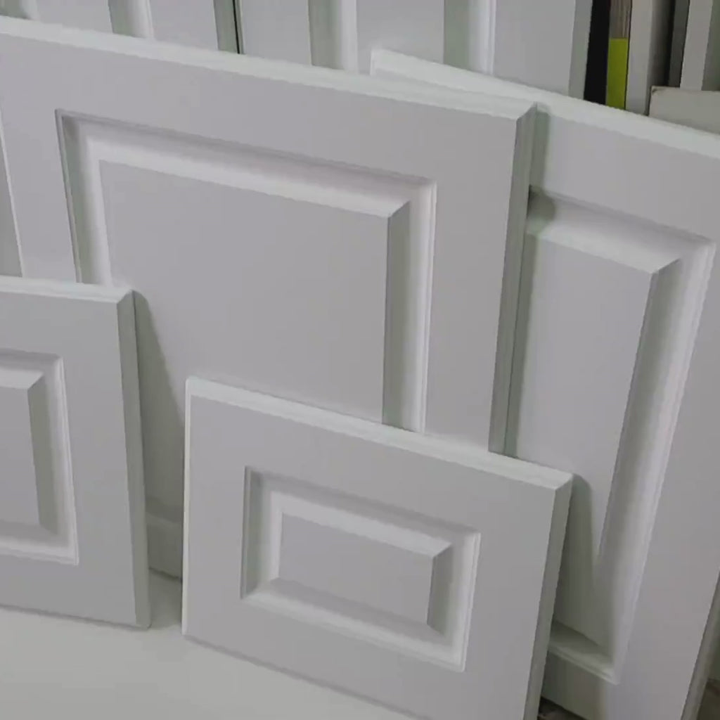 ante cucina  in legno mdf con rivestimento polimerico pantografate modello linda fascia larga colore bianco opaco 